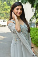 Mehreen Pirzada at Jawaan Movie Pre Release Press Meet